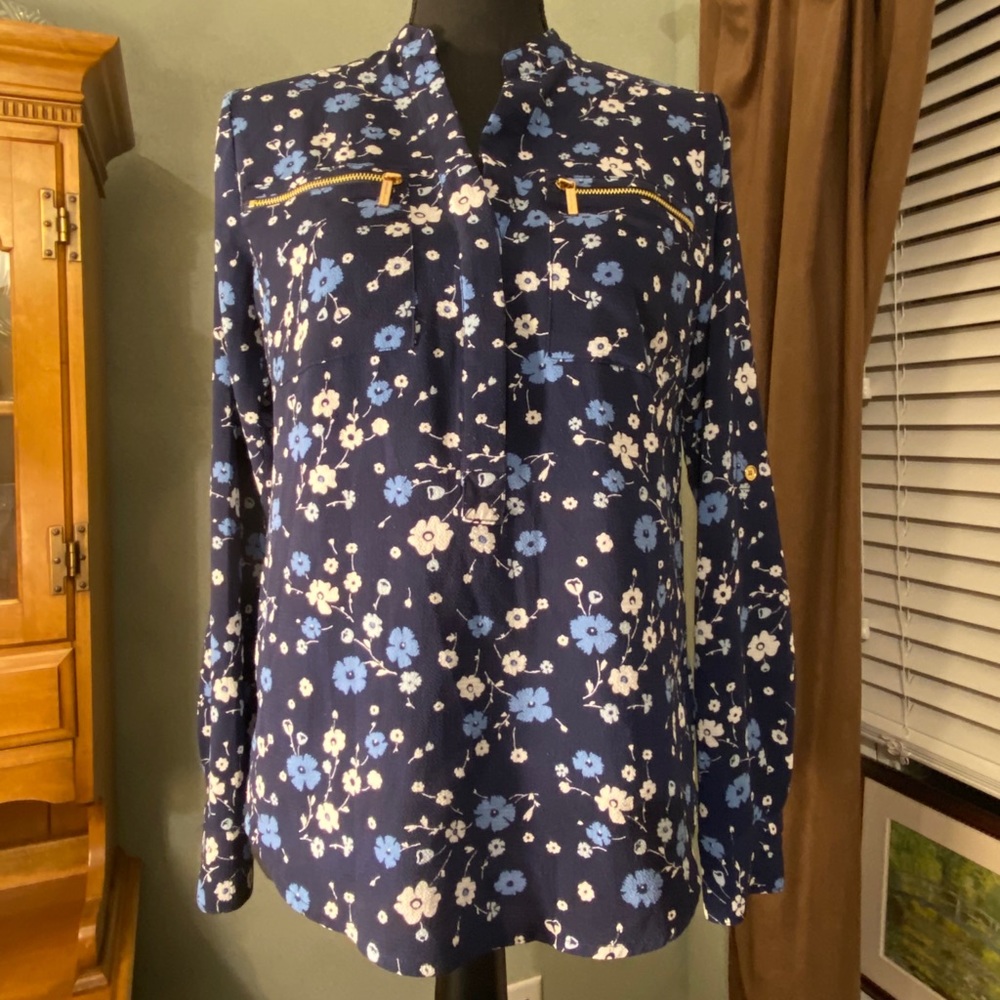 Michael Kors Garden Patch roll tab l/s Top